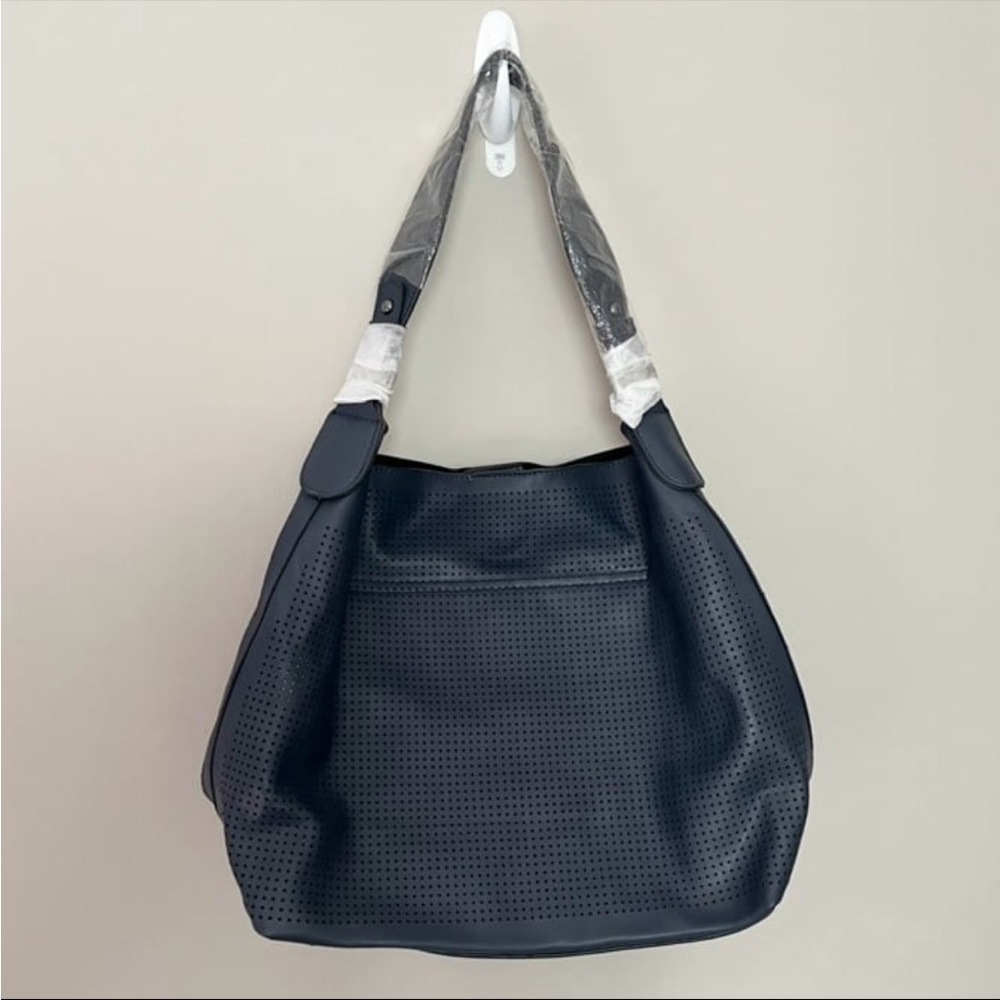 🎄2/$40 Lulu Dharma Vegan Leather Shoulder Bag Navy Perforated Inner Pocket